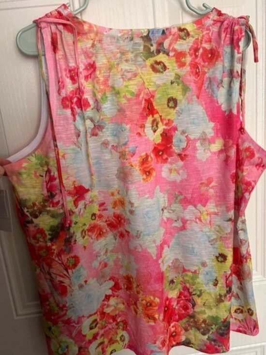 Tops - Colorful Floral Tank Top
